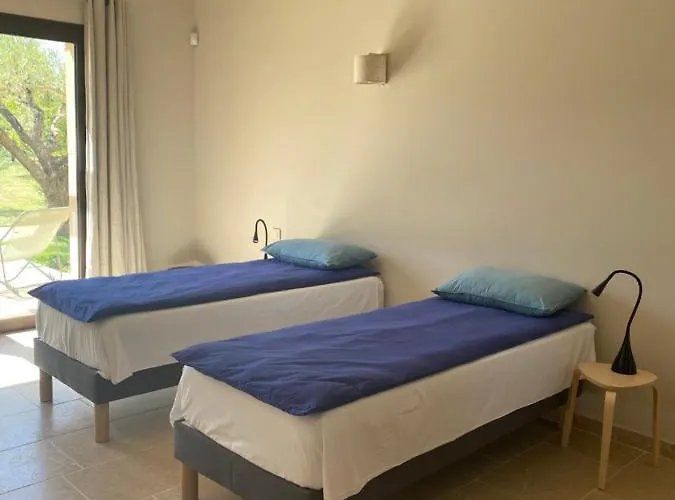 Alatrium アパート アルジエ